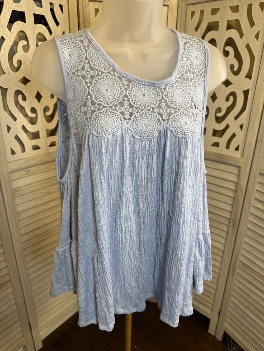 Size M light blue lake yoke cold shoulder boho top